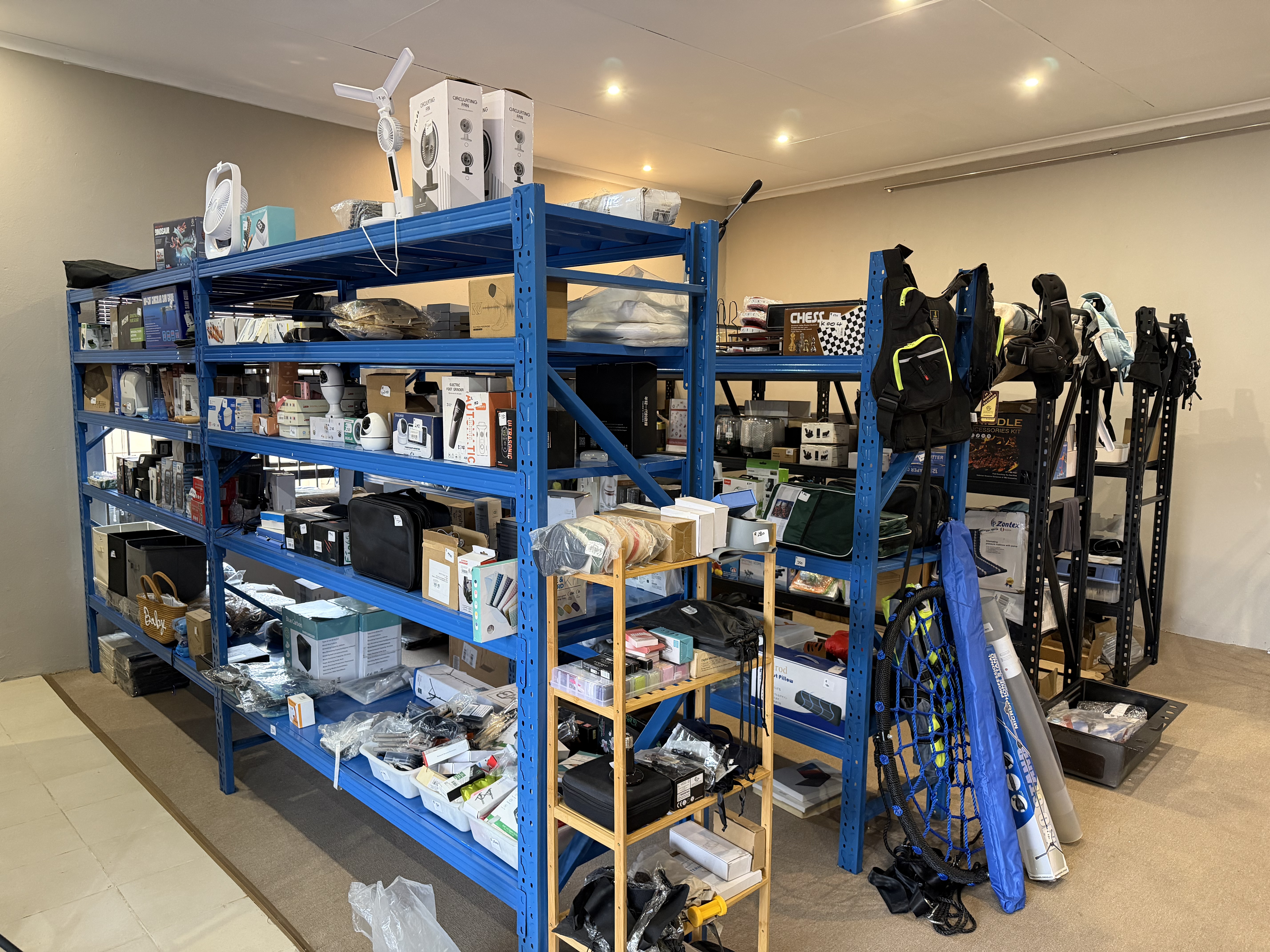 Curio Shop storefront in Croydon Kempton Park